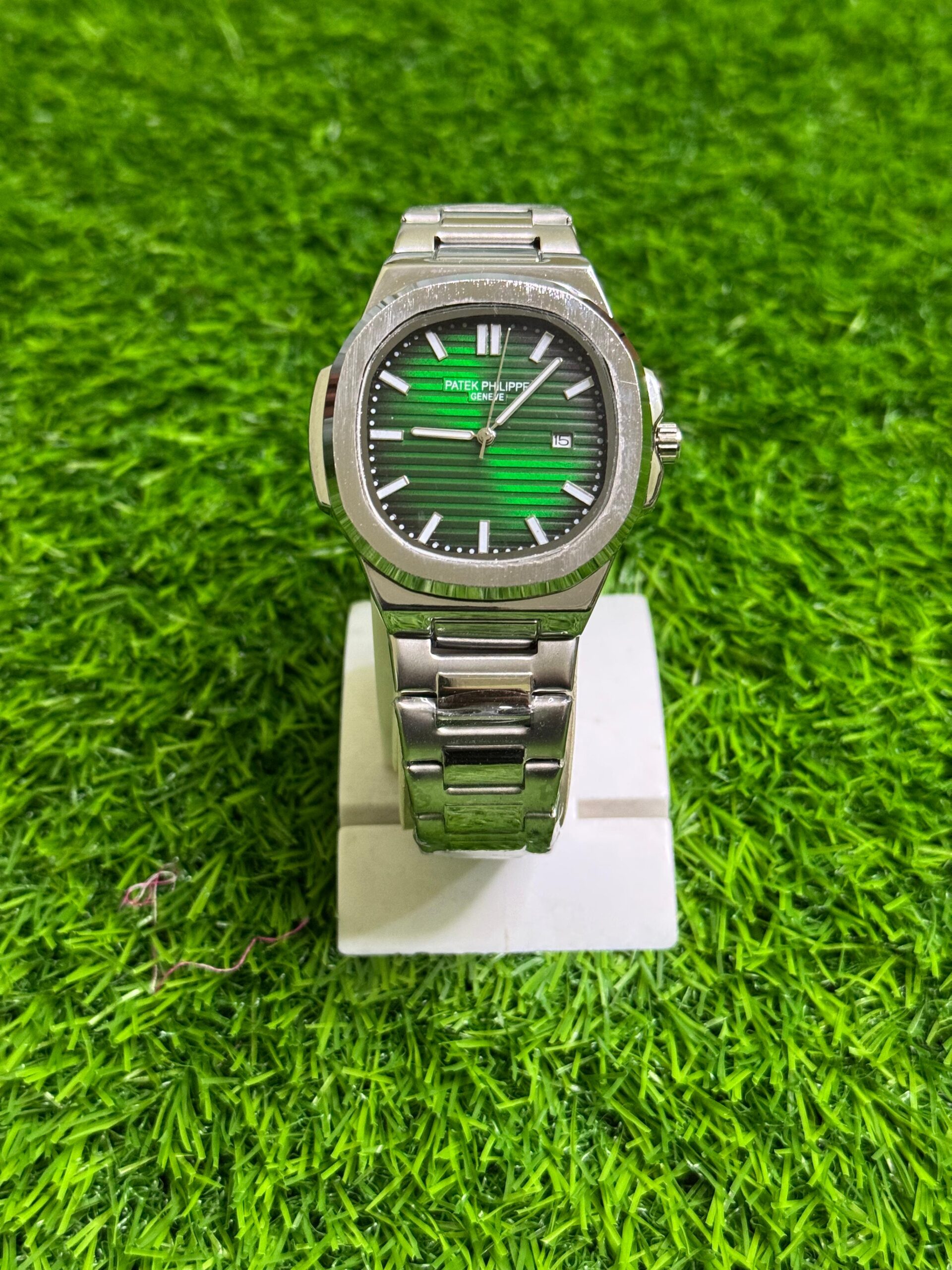 Patek Philippe Genève Date just – Elegant Swiss Quartz Watch - Image 7